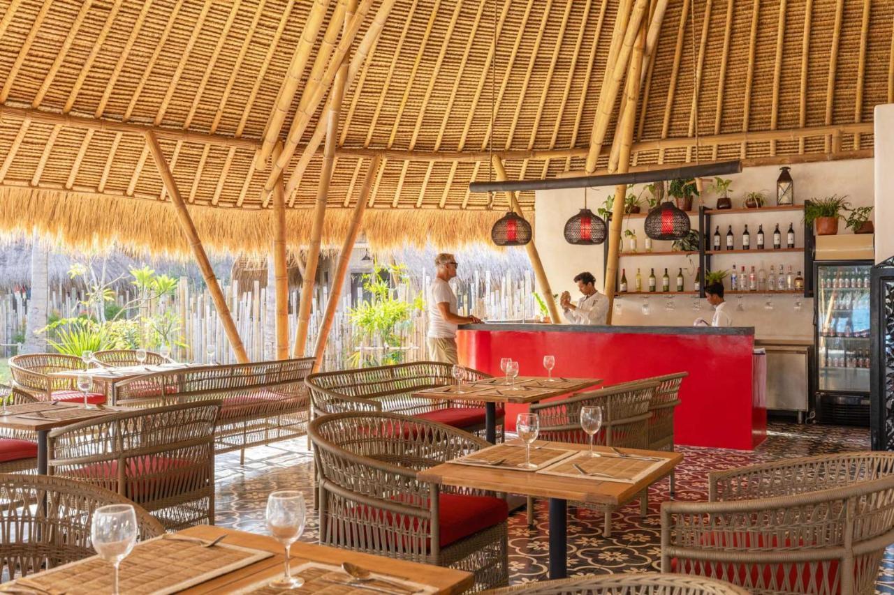Amahelia Luxury Resort & Restaurant - Gili Asahan Exterior photo